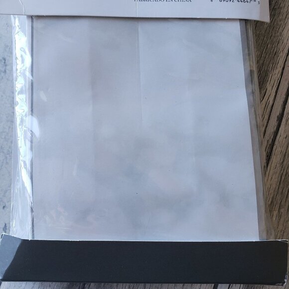 Martha Stewart Favor Bags White with Sliver Trim (20) - Picture 3 of 3